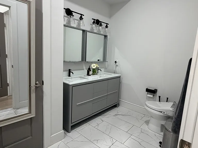 2239 Tasker St — Photo 25