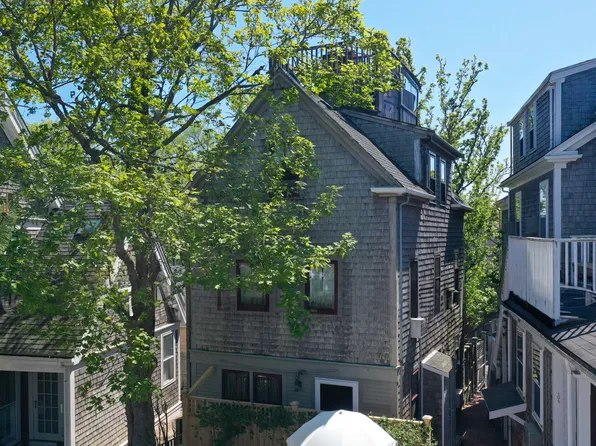 10A Cliff Rd, Nantucket, MA 02554