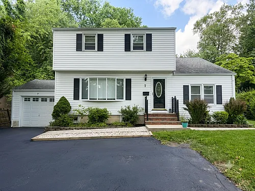7 Spier Dr Photo 1 7 Spier Dr Photo 1