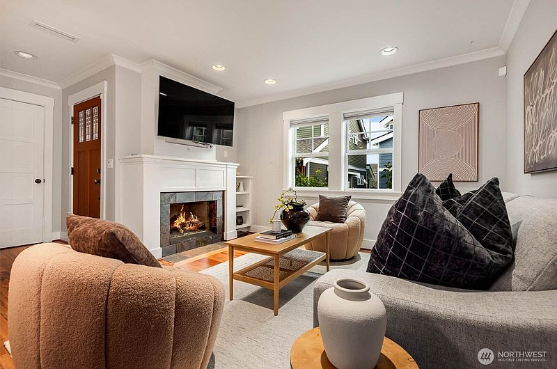 5th image of 8018 Ashworth Avenue N #A