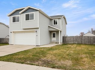1803 25th St W, Williston, ND 58801