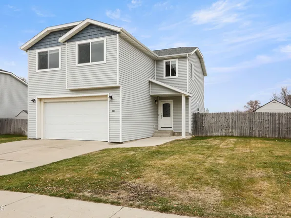 1803 25th St W, Williston, ND 58801