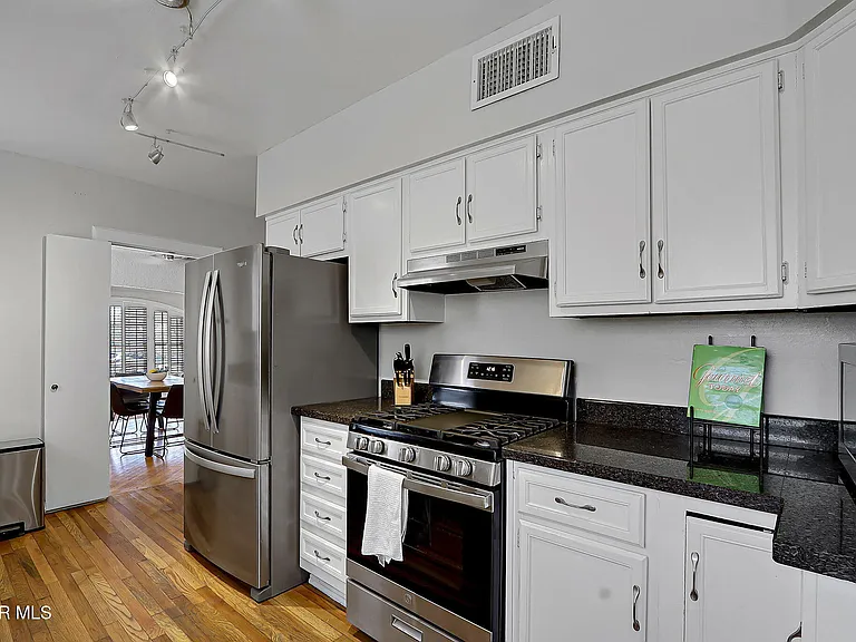 1104 Madeline Dr — Photo 20