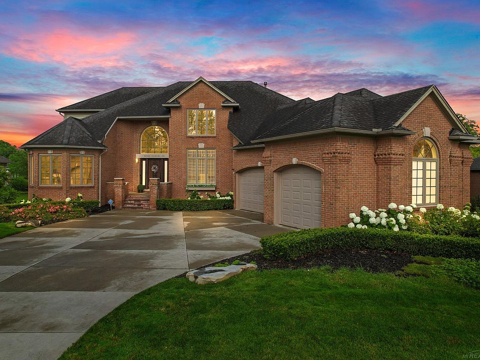 1st image of 56720 Dickens Dr