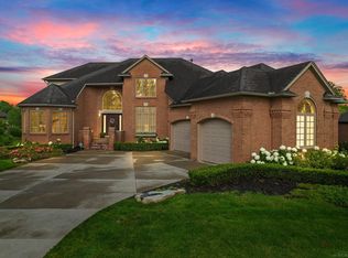 56720 Dickens Dr, Shelby Township, MI 48316