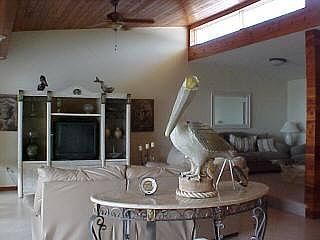 2nd image of 139 Dubonnet Ky