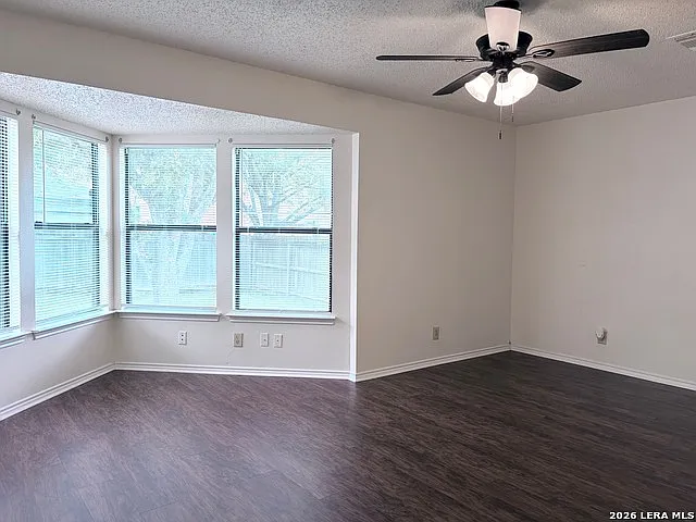 2921 Candleberry Dr — Photo 9