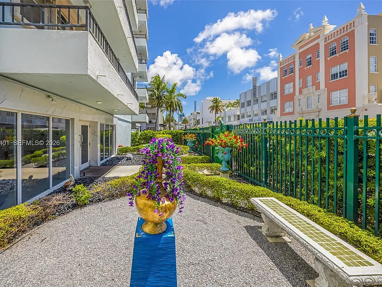 720 Collins Ave #603 — Photo 36