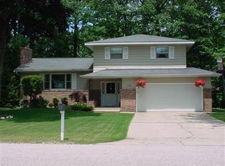 1260 Crandall Ave, Muskegon, MI