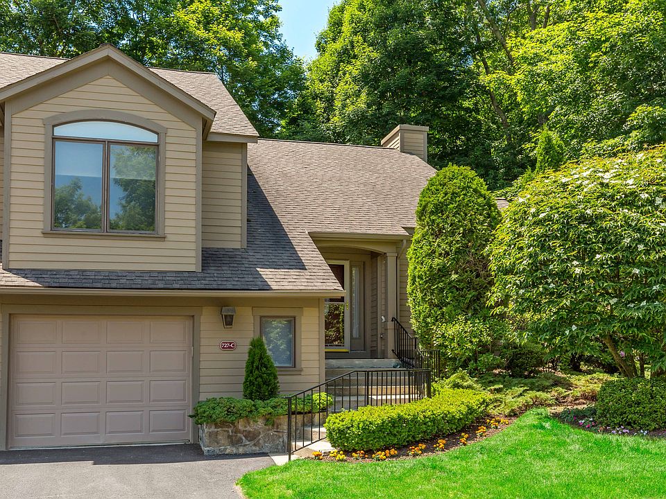 MadelynR-727C Heritage Hills-02.JPG