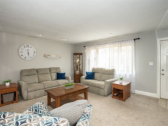 4th image of 1647 Winterpark Dr