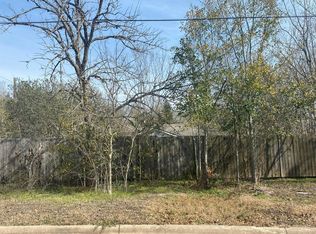 4001 Laura Ln, Bryan, TX 77803