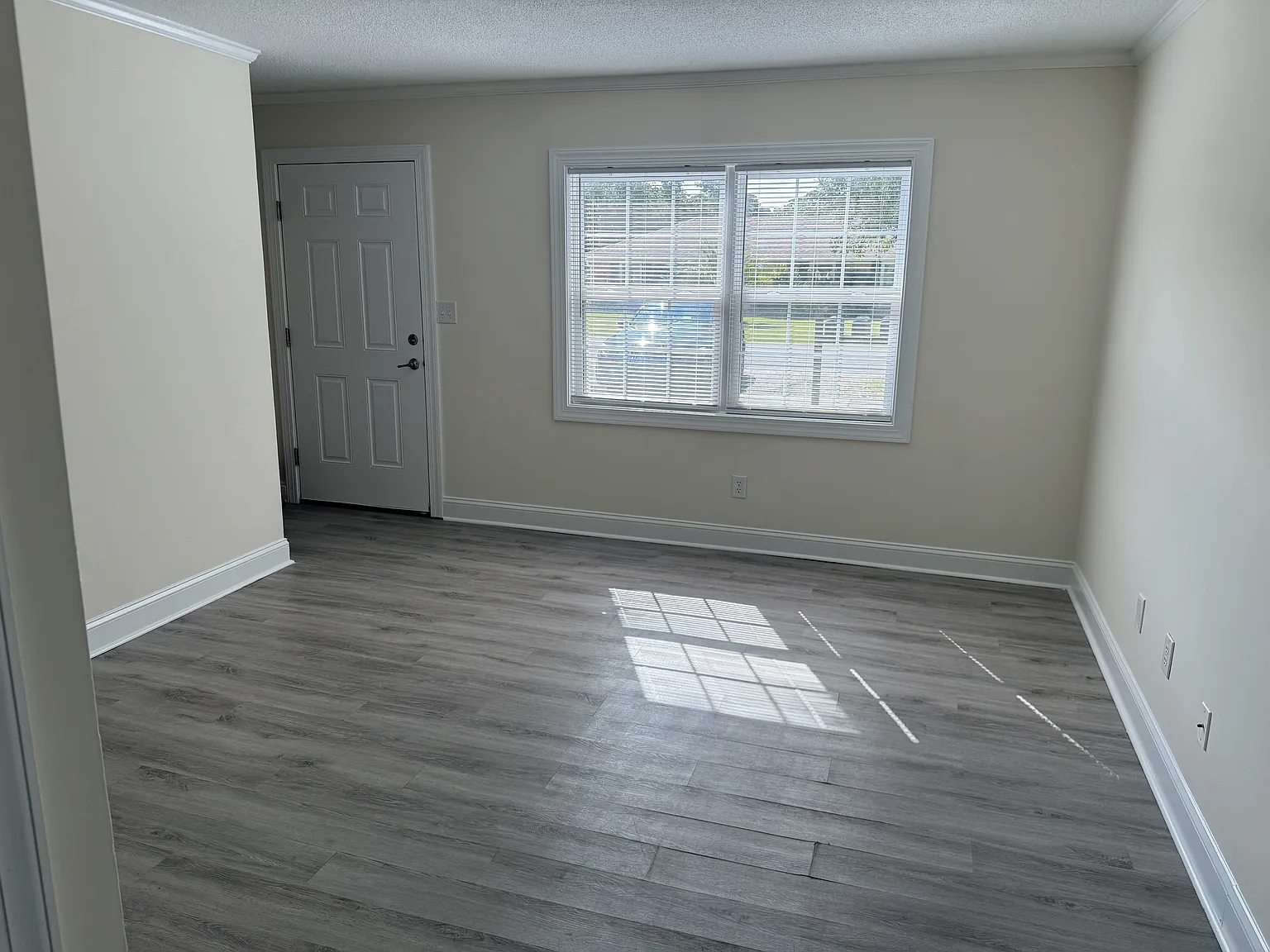 309 Jones Ave — Photo 2
