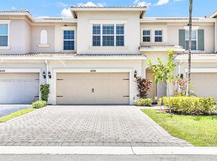 Parkview At Hillcrest, Hollywood, FL 33021