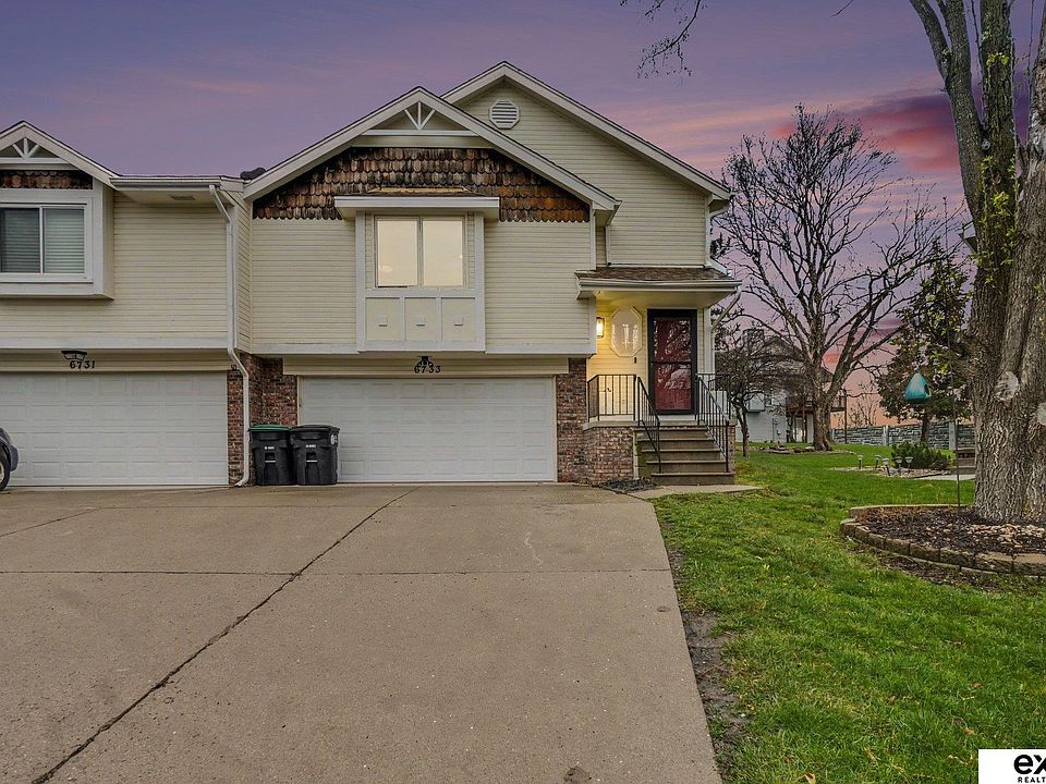 1st image of 6733 S 153rd Cir