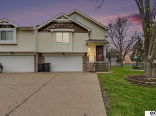 6733 S 153rd Cir, Omaha, NE 68137