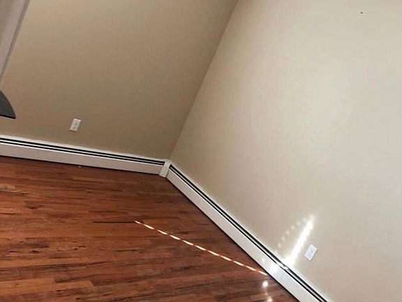 4th image of 395 Waterman Ave APT 2