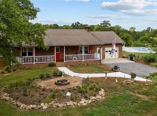 1127 Curt Boyles Rd, King, NC 27021