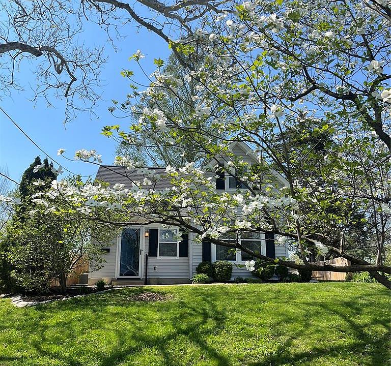 1st image of 2423 Rockford Ave