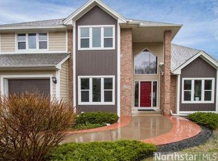 649 Evans Ct, Shoreview, MN 55126