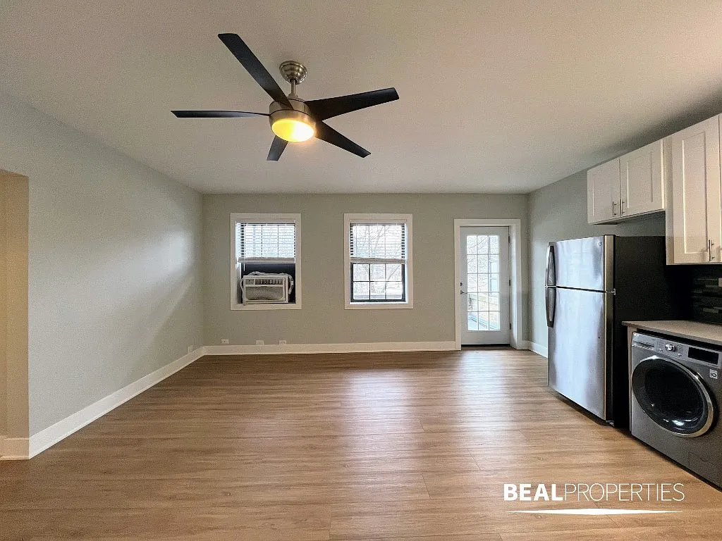 1 bed, 1.0 bath, $1,995 — Photo 4