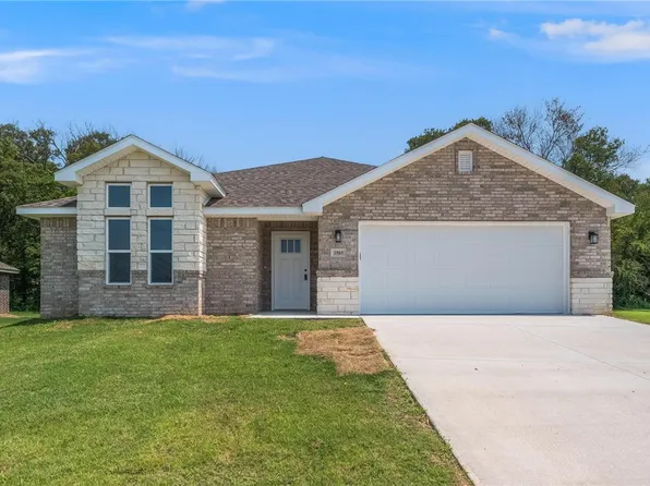 3503 N Wiley Dr, Siloam Springs, AR 72761