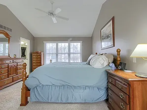 39649 Southwind Ln, Northville, MI 48168