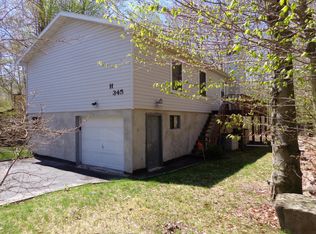 783 Country Place Dr, Tobyhanna, PA