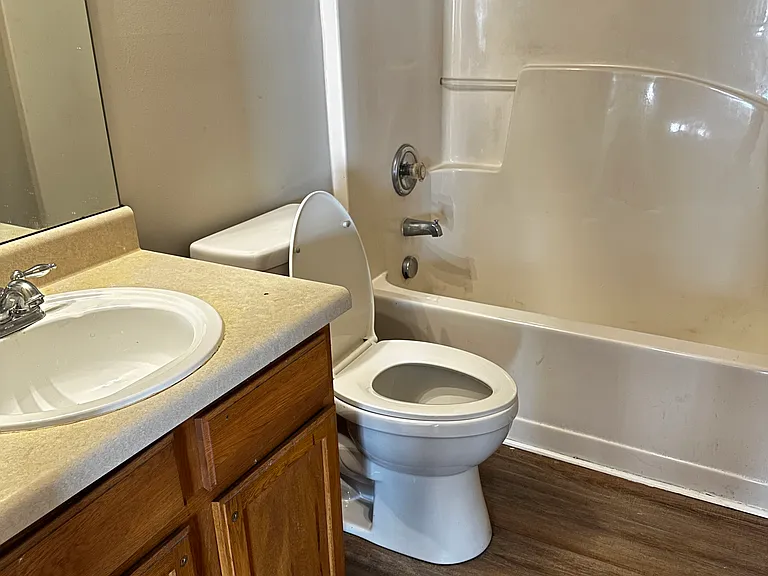 6401 Walnut Way — Photo 6