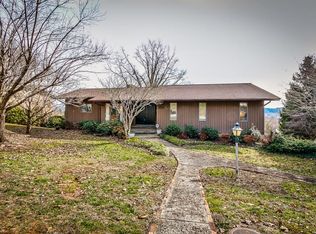 1121 Drumcastle Ave, Kingsport, TN 37660