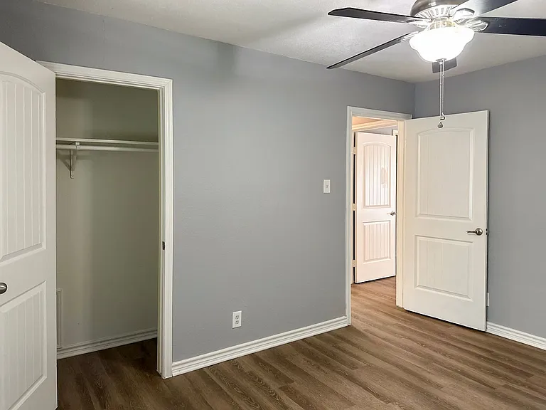 5214 Lane St — Photo 12