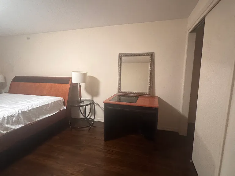 303 Brentwood Dr #1 — Photo 3