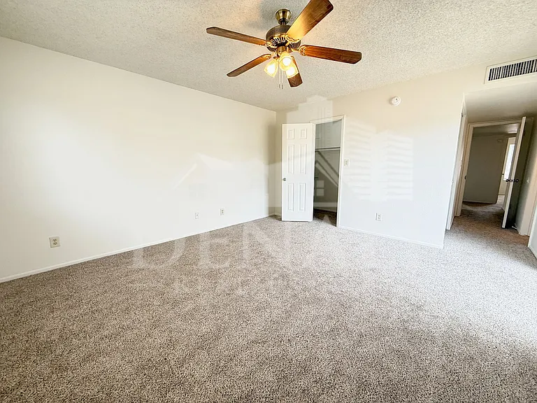 1016 W Nido Ave — Photo 15