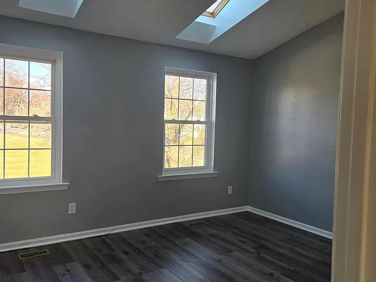 4307 Greys Run Cir — Photo 14