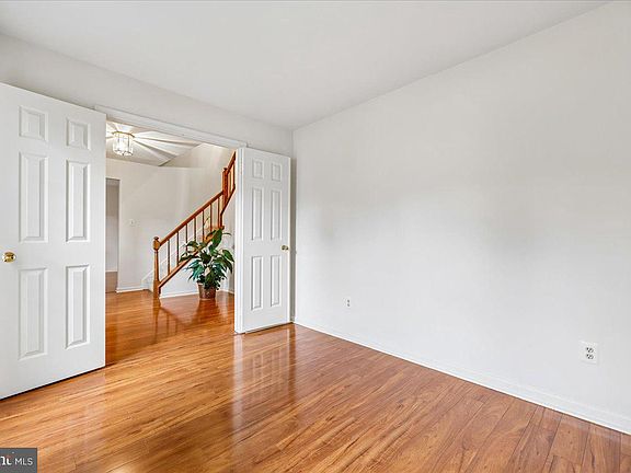 4th image of 500 Norcross Way