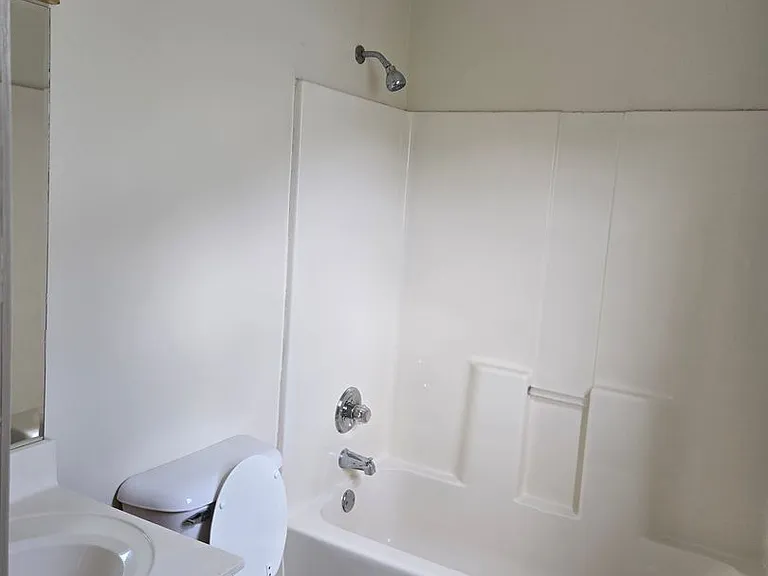303 Clearwater Way — Photo 4
