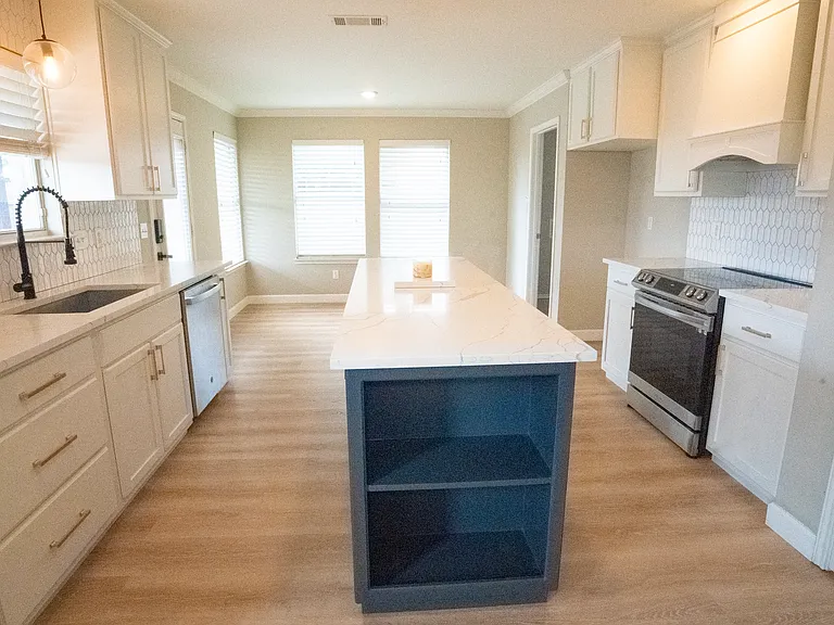 809 Mockingbird Dr — Photo 6