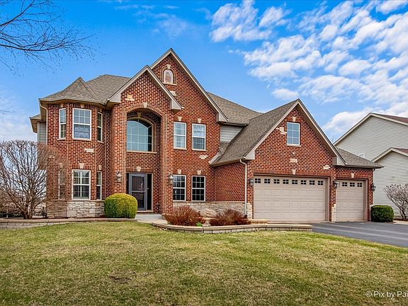 2nd image of 647 Bennett Dr