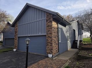 6401 Utica Ridge Rd UNIT 12, Davenport, IA 52807
