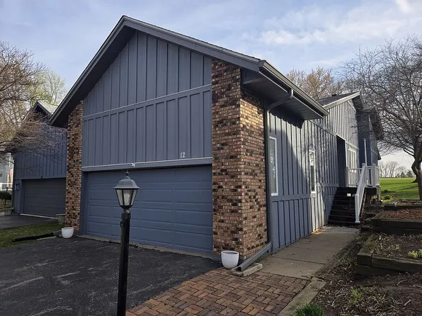 6401 Utica Ridge Rd Unit 12, Davenport, IA 52807