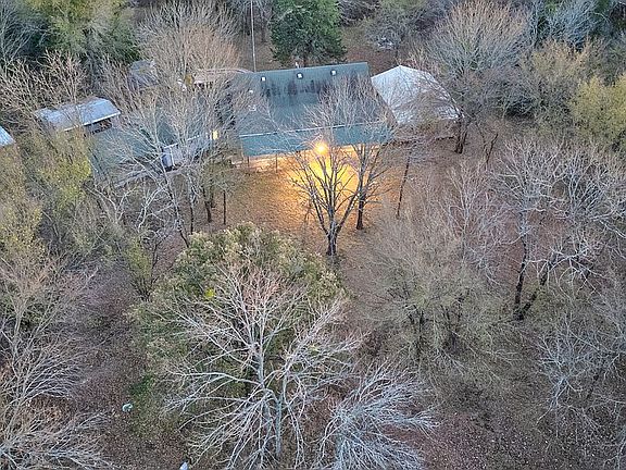 3rd image of 1761 County Road 2320