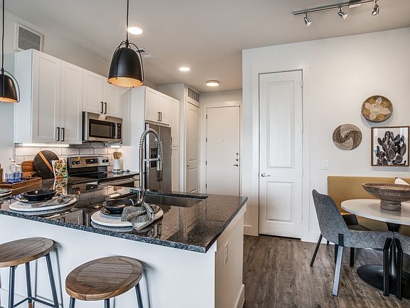 3rd image of 5629 N Lamar Blvd #244