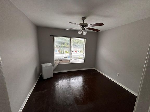 4th image of 1601 16th St N #213