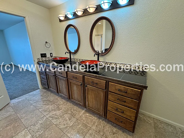 8008 Firecracker Trl — Photo 39
