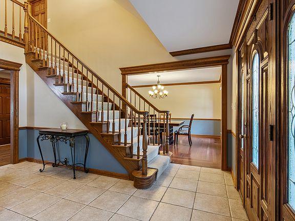 3rd image of 500 Prairie Knoll Dr