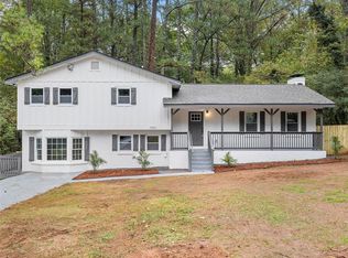 484 Stockwood Dr, Woodstock, GA 30188