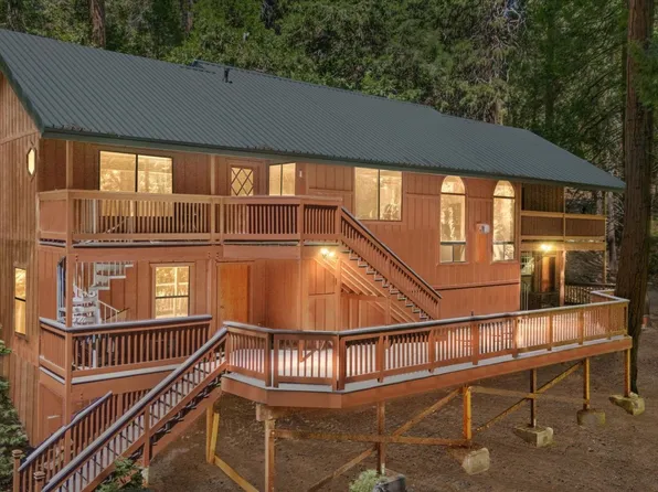 10932 Cedar Dr, Wofford Heights, CA 93285