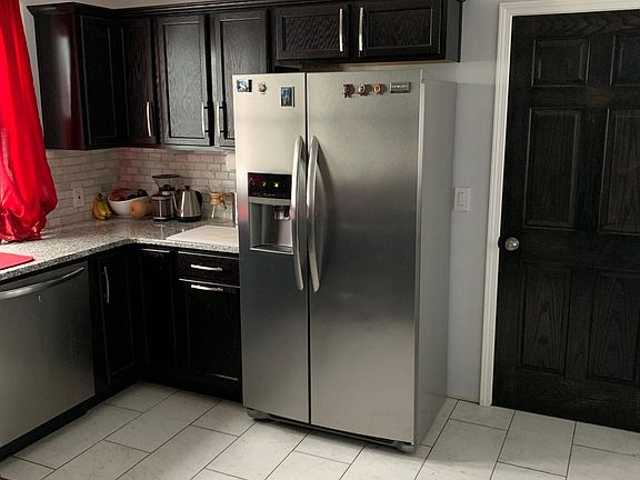 4th image of 327 N Park Ave
