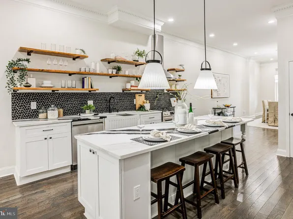 2313 Callow Ave, Baltimore, MD 21217