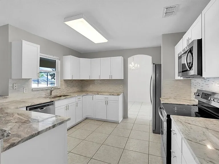 112 Azalea Dr — Photo 10